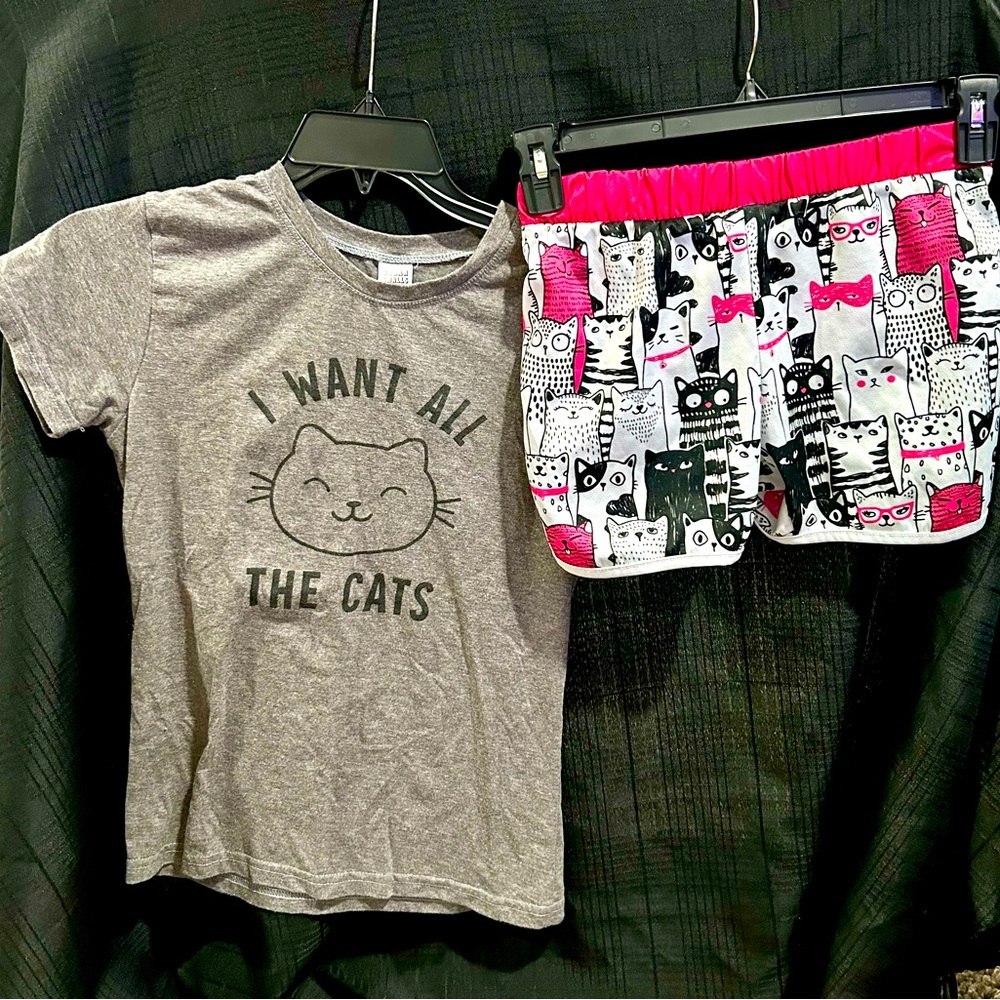 Cat pajamas. kids size 16. tshirt and shorts.